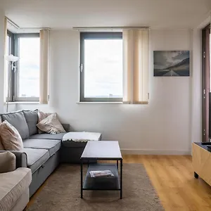 Air - Shadwell - Great Transport Links Apartment