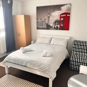 Beautiful Close To Brick Lane London